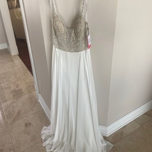 Brand New Jovani Gown